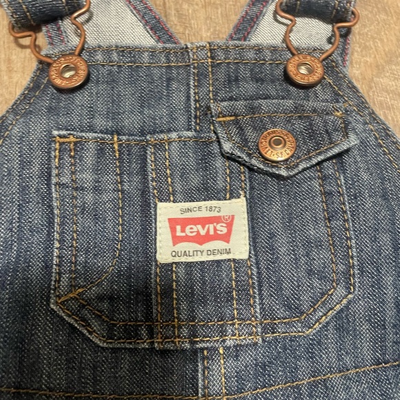 Levi’s denim overalls size 18 months - Picture 2 of 5